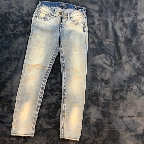 Silver Suki Light Washed Jeans Size 27 - Picture 2 of 8